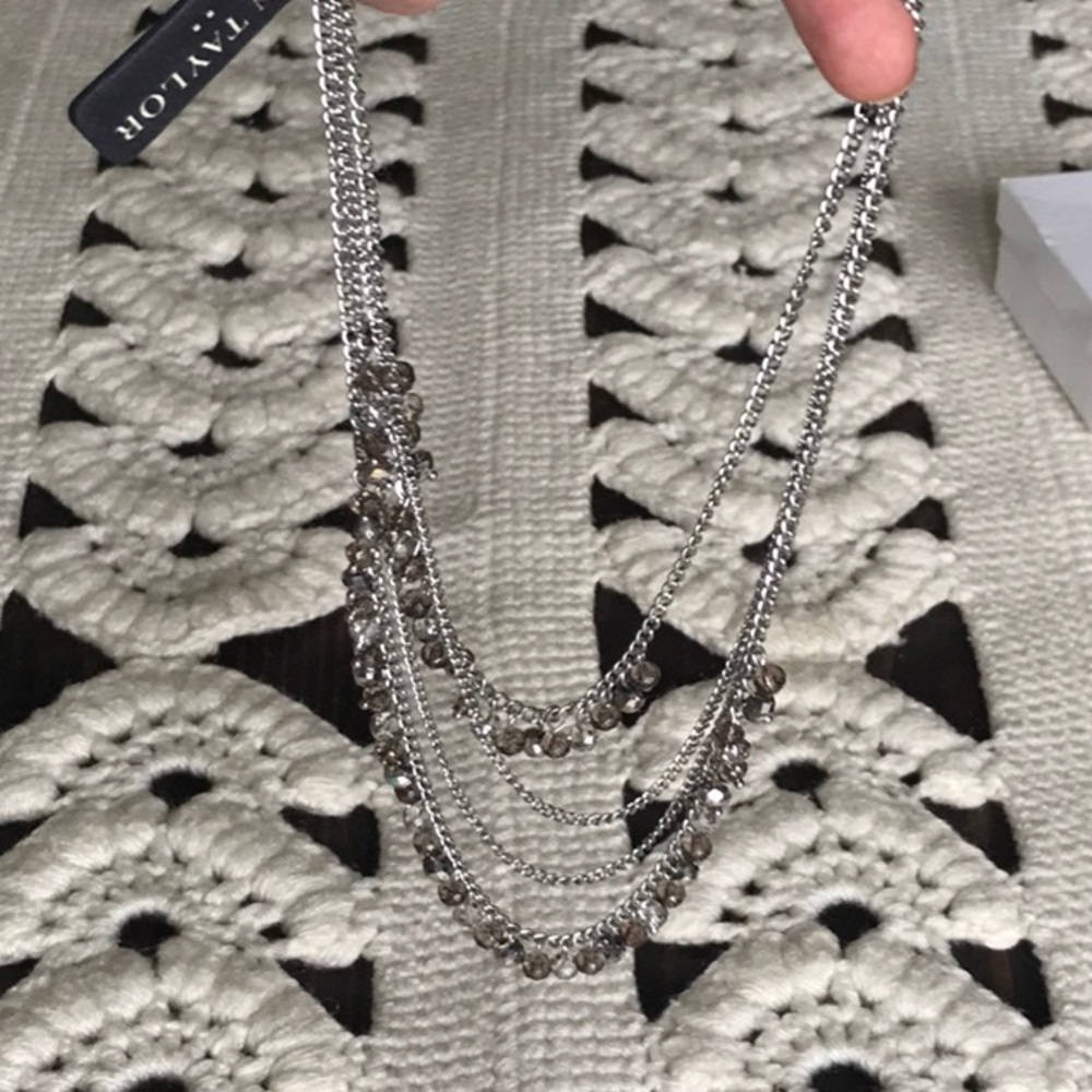 Ann Taylor NWT Ann Taylor Beaded Chain Necklace - Picture 3 of 8